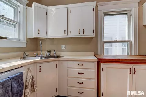 824 S Park Ave, Springfield, IL 62704 photo 23