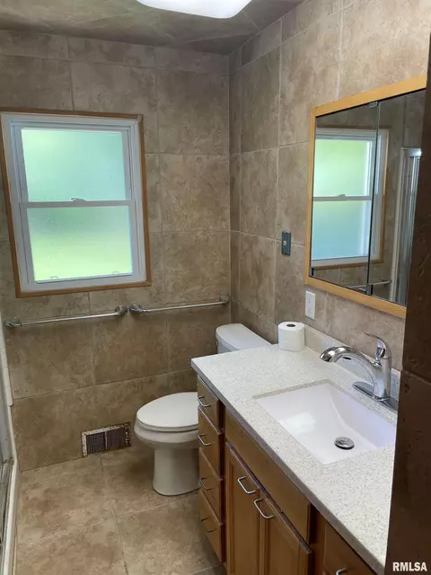 1212 W Centre St, Springfield, IL 62704 photo 6