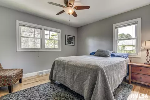 352 S Koke Mill Rd, Springfield, IL 62711 photo 33