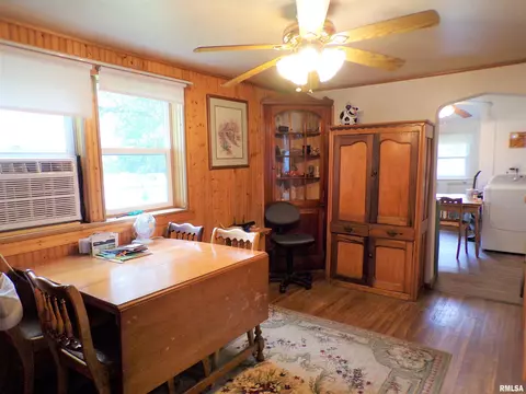 110 E Bruner St, Rio, IL 61472 photo 14