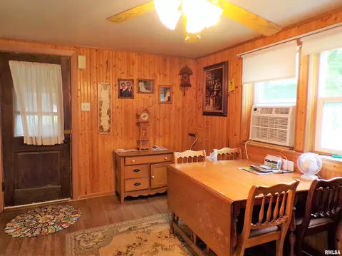 110 E Bruner St, Rio, IL 61472 photo 12
