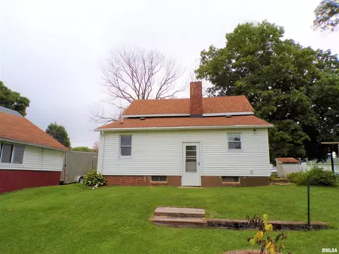 110 E Bruner St, Rio, IL 61472 photo 5