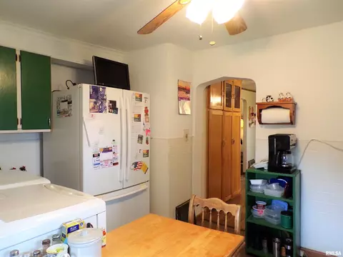 110 E Bruner St, Rio, IL 61472 photo 17