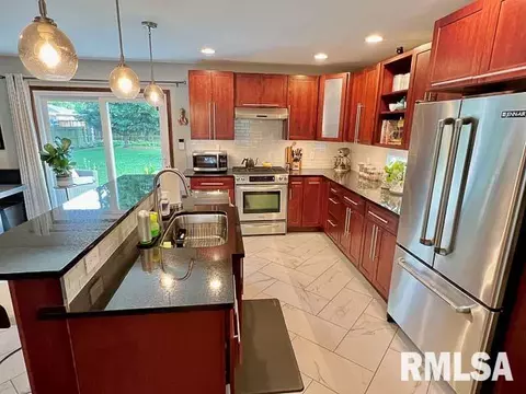 2308 Blackhawk Rd, Springfield, IL 62702 photo 6