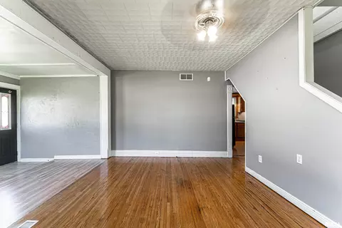 405 Lincoln St, Emden, IL 62635 photo 7