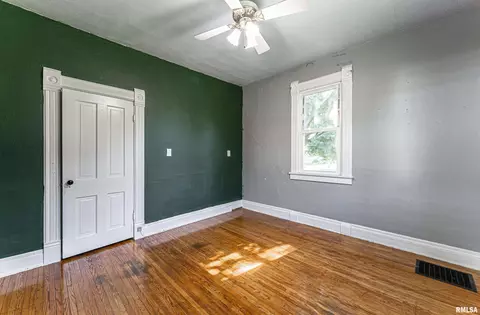 405 Lincoln St, Emden, IL 62635 photo 13