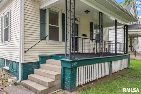 2025 S Spring St, Springfield, IL 62704 photo 2