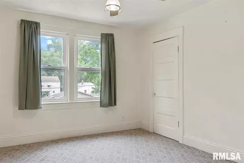 2025 S Spring St, Springfield, IL 62704 photo 13