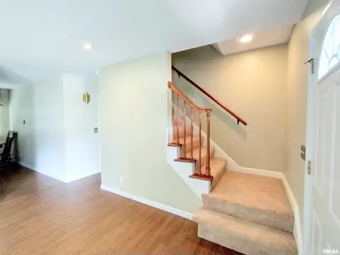 52 Sutton Pl, Springfield, IL 62703 photo 8
