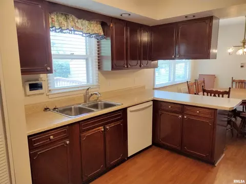 52 Sutton Pl, Springfield, IL 62703 photo 12