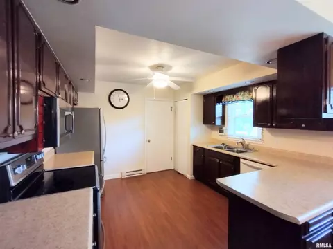 52 Sutton Pl, Springfield, IL 62703 photo 14