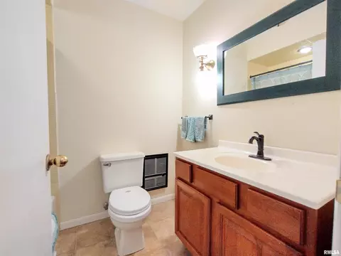 52 Sutton Pl, Springfield, IL 62703 photo 20