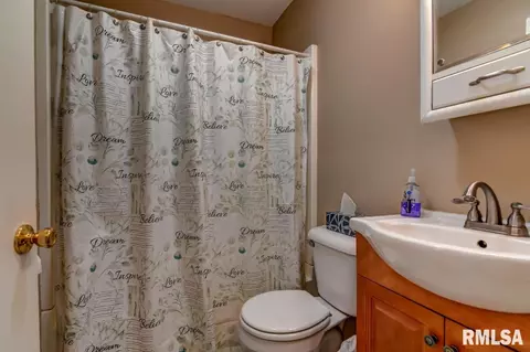 41 Lilac Ln, Springfield, IL 62702 photo 7