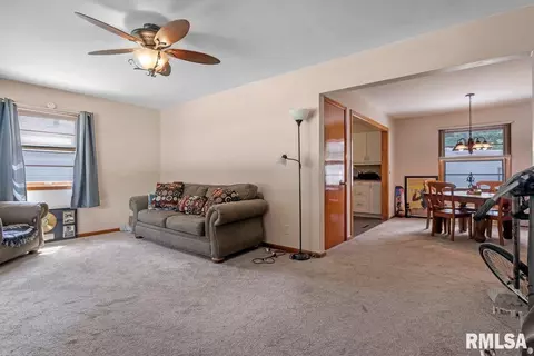 87 Del Mar Dr, Springfield, IL 62703 photo 5
