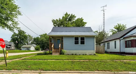 302 Willard Ave, Lincoln, IL 62656 photo 1