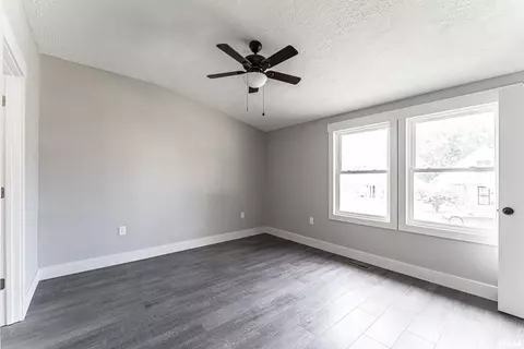 302 Willard Ave, Lincoln, IL 62656 photo 8