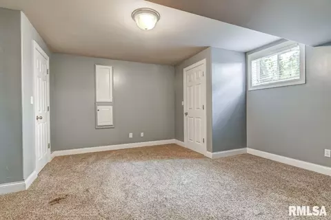 2712 Dickens Dr, Springfield, IL 62711 photo 40