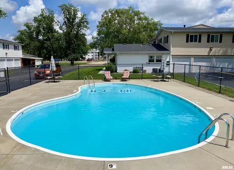 425 S Durkin Dr, Springfield, IL 62704 photo 21