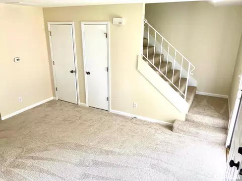 425 S Durkin Dr, Springfield, IL 62704 photo 7