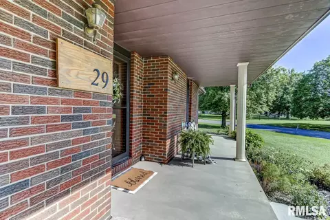 29 Wind Cave Dr, Springfield, IL 62712 photo 4