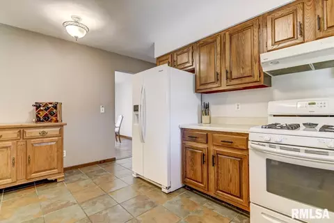 29 Wind Cave Dr, Springfield, IL 62712 photo 16