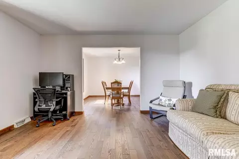 29 Wind Cave Dr, Springfield, IL 62712 photo 7