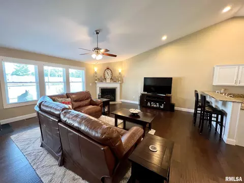 4035 Highbury Dr, Springfield, IL 62711 photo 4