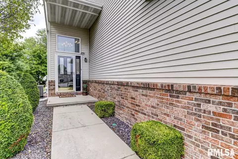 2703 Amelia Ct, Springfield, IL 62711 photo 3