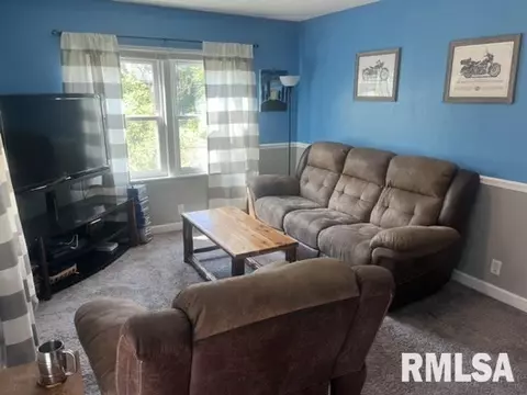 2549 S 5th St, Springfield, IL 62703 photo 5