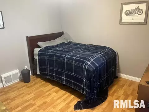 2549 S 5th St, Springfield, IL 62703 photo 11
