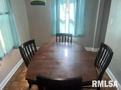 2549 S 5th St, Springfield, IL 62703 photo 9