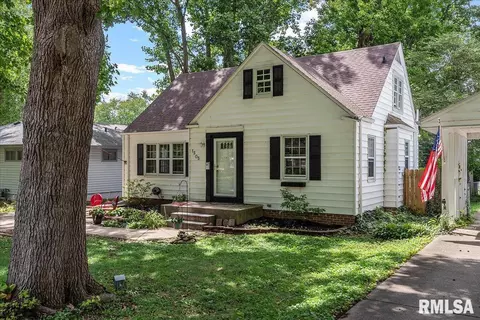 1505 N 3rd St, Springfield, IL 62702 photo 2