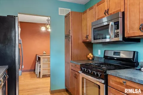 1505 N 3rd St, Springfield, IL 62702 photo 17