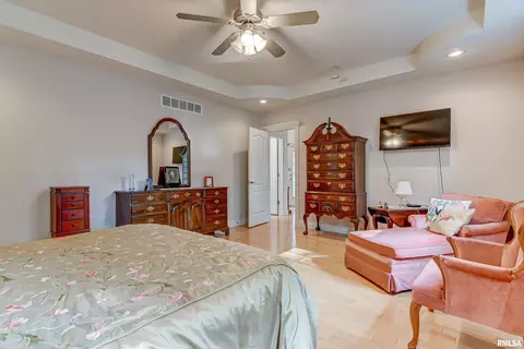 2330 Chatham Rd, Springfield, IL 62704 photo 18