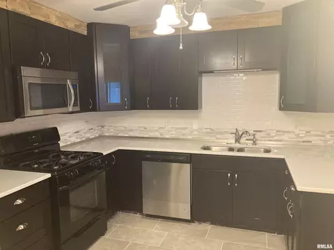 3405 S 5th St, Springfield, IL 62703 photo 3