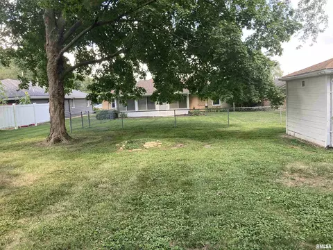 3405 S 5th St, Springfield, IL 62703 photo 2