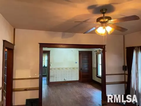 1905 S 2nd St, Springfield, IL 62704 photo 3