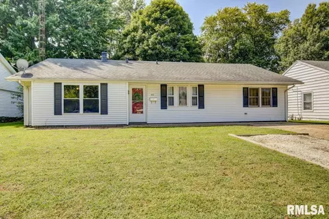 53 Westminister Dr, Chatham, IL 62629 photo 3