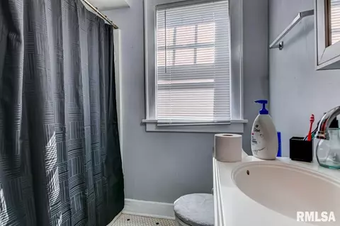 417 W Capitol Ave, Springfield, IL 62704 photo 14