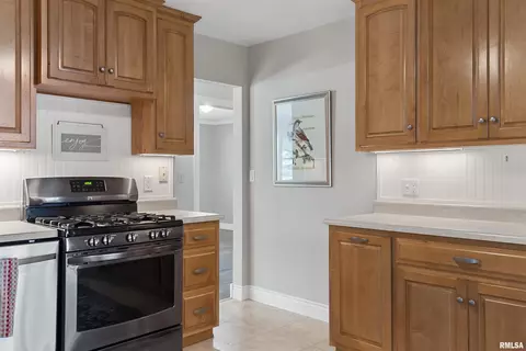 48 N Oxford St, Springfield, IL 62702 photo 13