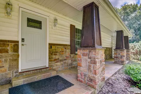 16 Cheyenne Dr, Springfield, IL 62711 photo 4