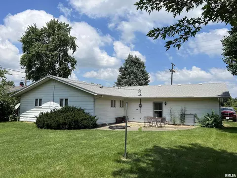 2416 E Sangamon Ave, Springfield, IL 62702 photo 2