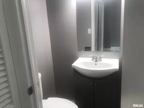 1412 N 3rd St, Springfield, IL 62702 photo 10
