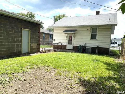 321 W Elliott Ave, Springfield, IL 62702 photo 23