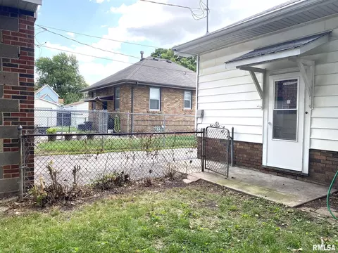 321 W Elliott Ave, Springfield, IL 62702 photo 20