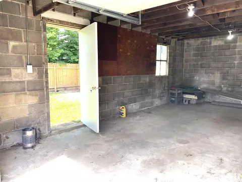 321 W Elliott Ave, Springfield, IL 62702 photo 22