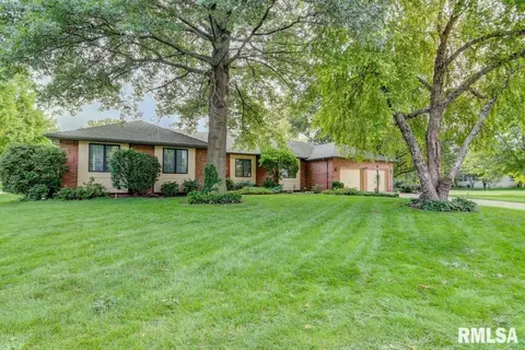 2216 Huntleigh Rd, Springfield, IL 62704 photo 5