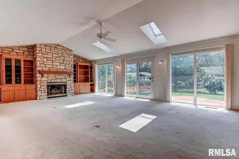 2216 Huntleigh Rd, Springfield, IL 62704 photo 9