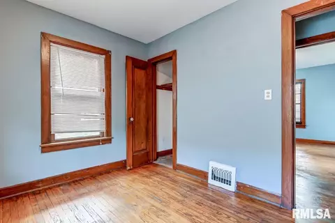 1124 E Stanford Ave, Springfield, IL 62703 photo 14