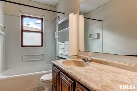 1124 E Stanford Ave, Springfield, IL 62703 photo 16